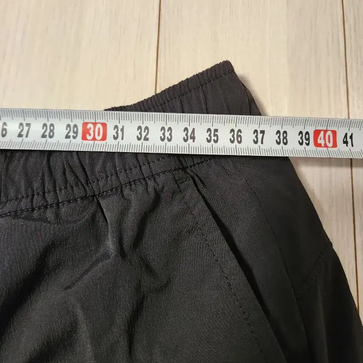[SOLD OUT] 새상품급)뉴발란스 NBNVE32623 / UNI 프로즌 4.5부 카고 숏