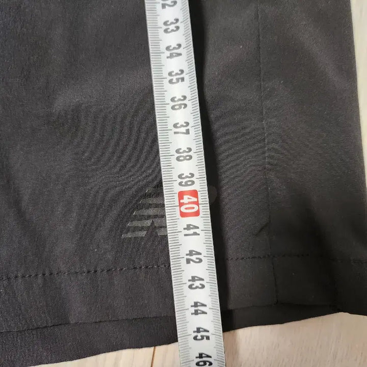 [SOLD OUT] 새상품급)뉴발란스 NBNVE32623 / UNI 프로즌 4.5부 카고 숏