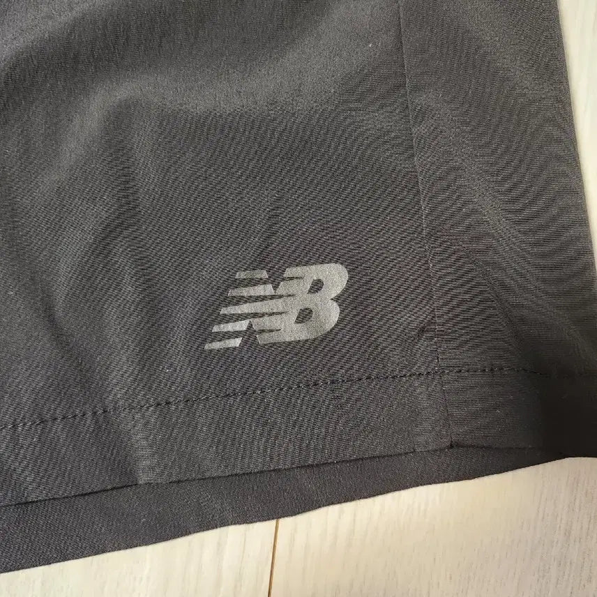 [SOLD OUT] 새상품급)뉴발란스 NBNVE32623 / UNI 프로즌 4.5부 카고 숏
