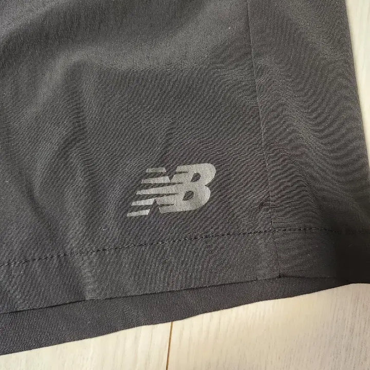 [SOLD OUT] 새상품급)뉴발란스 NBNVE32623 / UNI 프로즌 4.5부 카고 숏