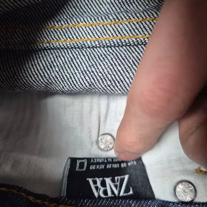 [BUNJANG] ZARA Straight Fit Denim Jeans / 자라 진청 스트레이트핏 데님 30