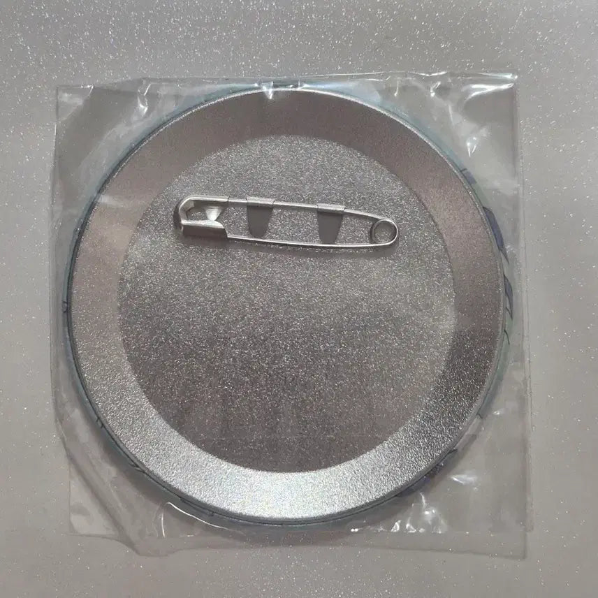 [BUNJANG] Ensemble Stars Wataru Arcade Prize Badge / 앙스타 오락실 경품 통상 뱃지 와타루