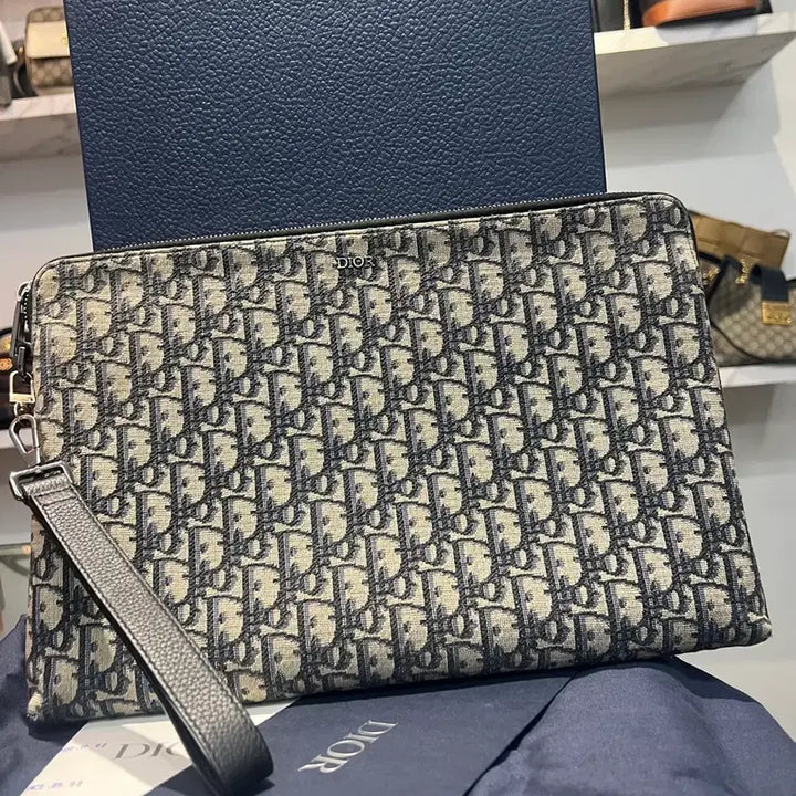 [BUNJANG] Dior Oblique Jacquard A4 iPad Clutch Bag / 디올 오블리크 자카드 A4 아이패드 클러치백 풀구성품