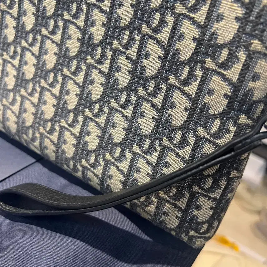 [BUNJANG] Dior Oblique Jacquard A4 iPad Clutch Bag / 디올 오블리크 자카드 A4 아이패드 클러치백 풀구성품
