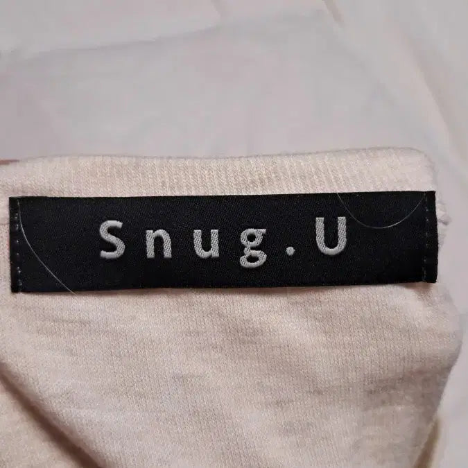 [BUNJANG] Snug.U Ivory Crop Long Sleeve Top / Snug.U 스너그유 아이보리 크롭 긴팔티
