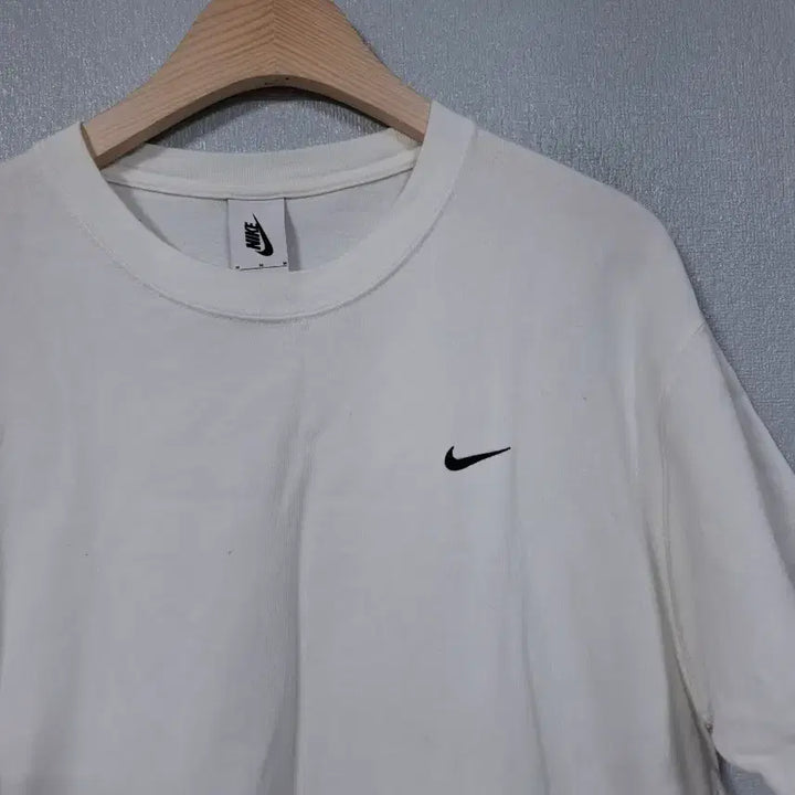 [BUNJANG] Nike Short Sleeve T-shirt (White) - M Size / 나이키 반팔티 M