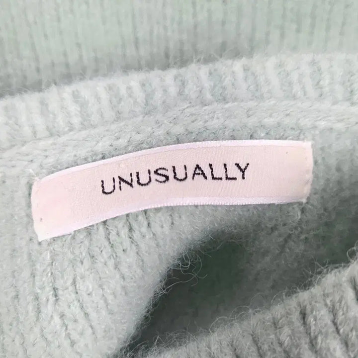 [SOLD OUT] 빈티지 만원샵 UNUSUALLY 민트 니트