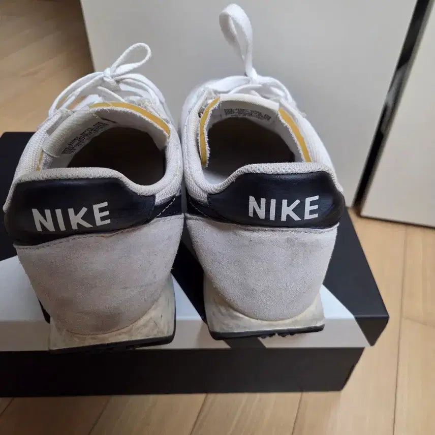 [BUNJANG] Nike Air Tailwind 79 Sneakers / 나이키 에어 테일윈드 79 화이트/블랙