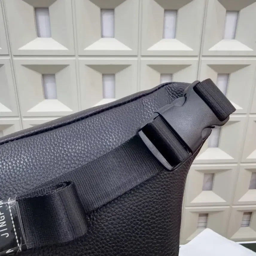 [BUNJANG] Montblanc Black Crossbody Hip Bag / 몽블랑 힙색 블랙 크로스백