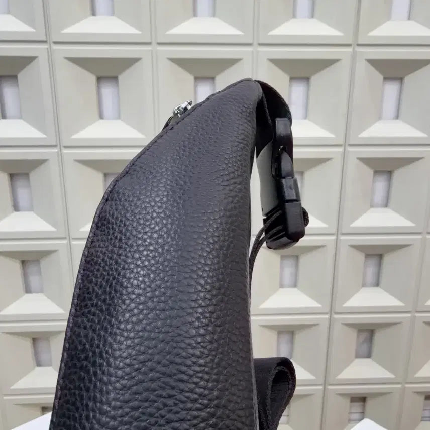 [BUNJANG] Montblanc Black Crossbody Hip Bag / 몽블랑 힙색 블랙 크로스백