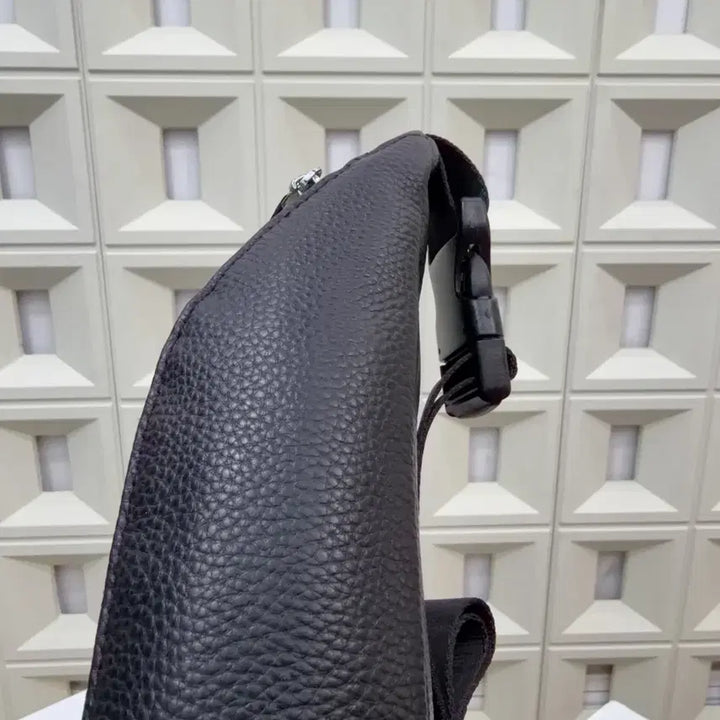 [BUNJANG] Montblanc Black Crossbody Hip Bag / 몽블랑 힙색 블랙 크로스백