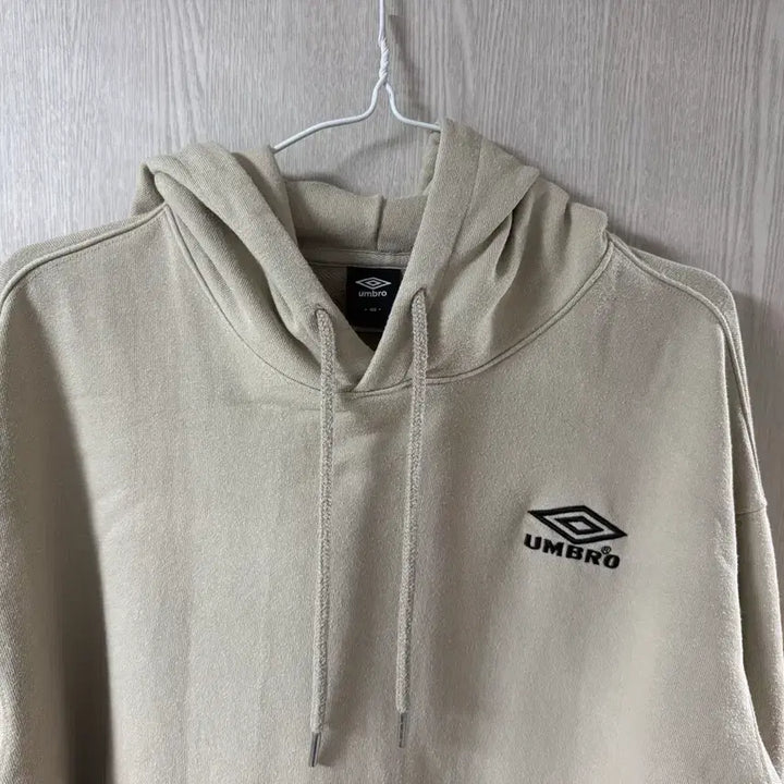 [BUNJANG] Umbro Beige Hoodie / 엄브로 후드티 베이지색