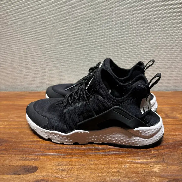 [SOLD OUT] 나이키 여성운동화