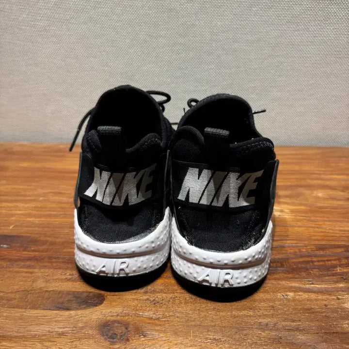 [SOLD OUT] 나이키 여성운동화