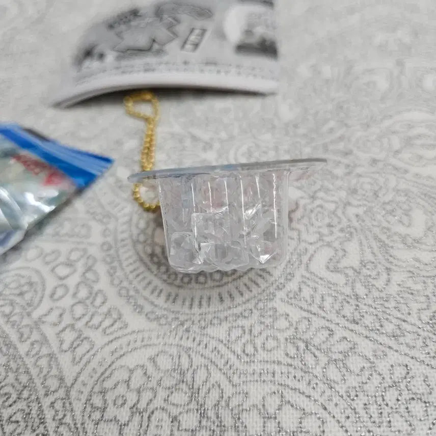 [BUNJANG] Choreal Ice Miniature Ice Keyring Gacha / 초리얼 아이스 얼음 미니어쳐 키링 가챠