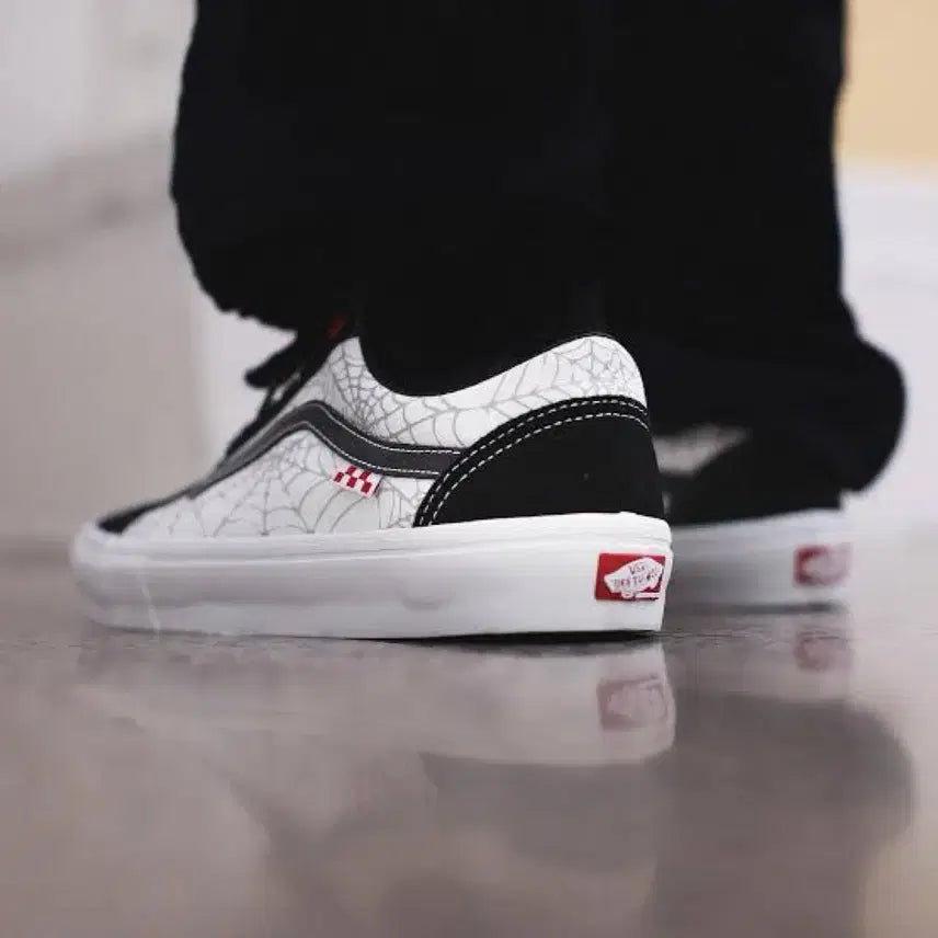 [BUNJANG] Vans Skate Old Skool Spider Black Sneakers / (265) 반스 스케이트 올드스쿨 스파이더 블랙