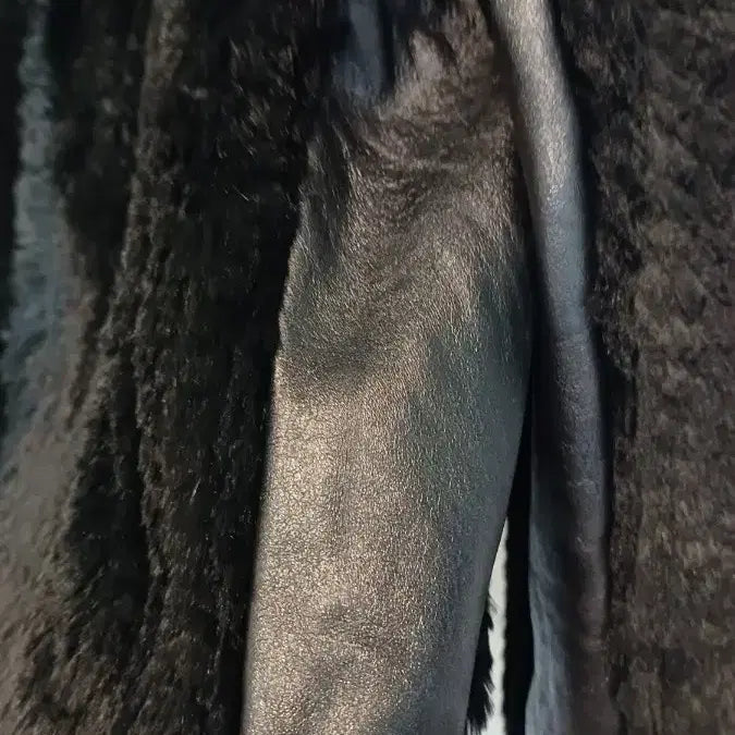 [BUNJANG] Liga Rabbit Fur &amp; Leather Half-Chest Jacket / 리가 토끼털 +가죽 반가슴 56 길이60