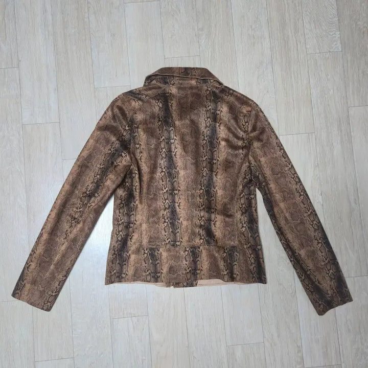 [BUNJANG] Philosophy Faux Leather Python Jacket / XS) Philosophy Faux Leather 파이톤 자켓