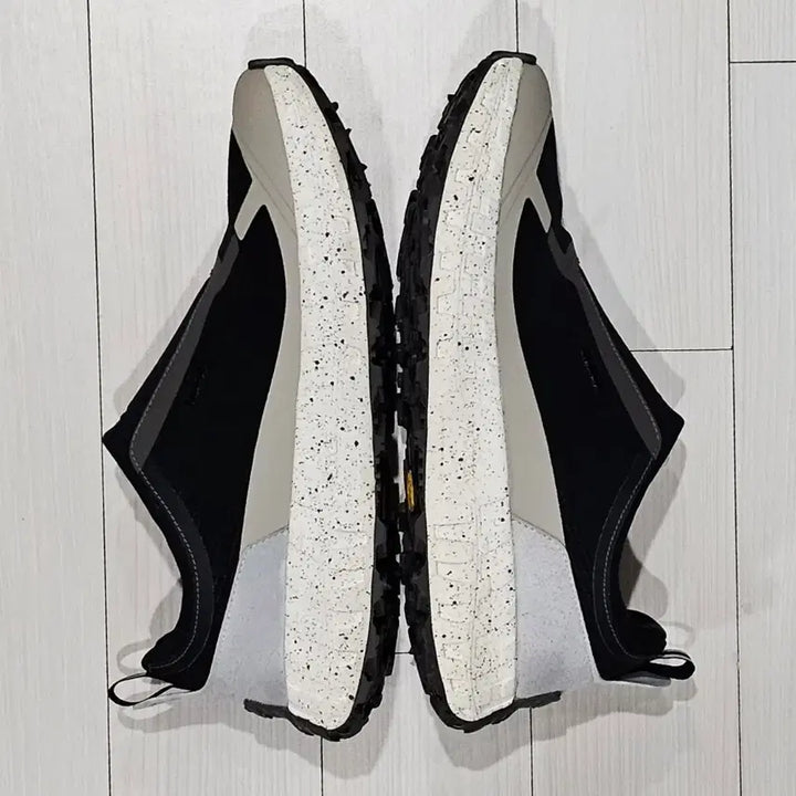 [BUNJANG] Norda x Haven 003 Quarry Trail Running Shoes / [285] 노다 x 헤븐 003 쿼리 (US 10.5)
