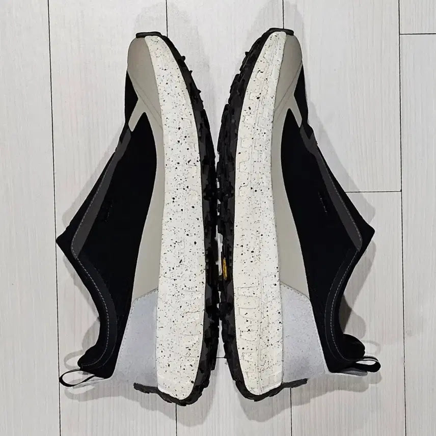 [BUNJANG] Norda x Haven 003 Quarry Trail Running Shoes / [285] 노다 x 헤븐 003 쿼리 (US 10.5)