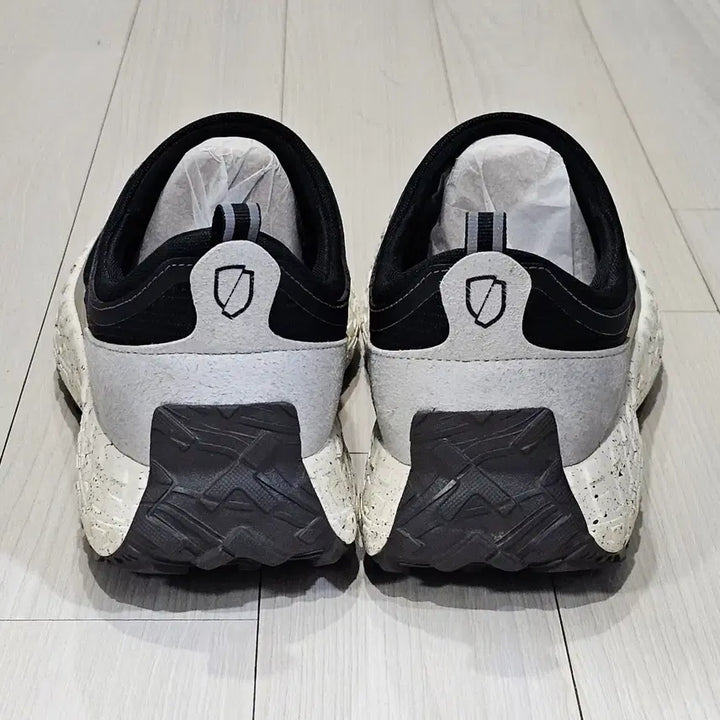 [BUNJANG] Norda x Haven 003 Quarry Trail Running Shoes / [285] 노다 x 헤븐 003 쿼리 (US 10.5)