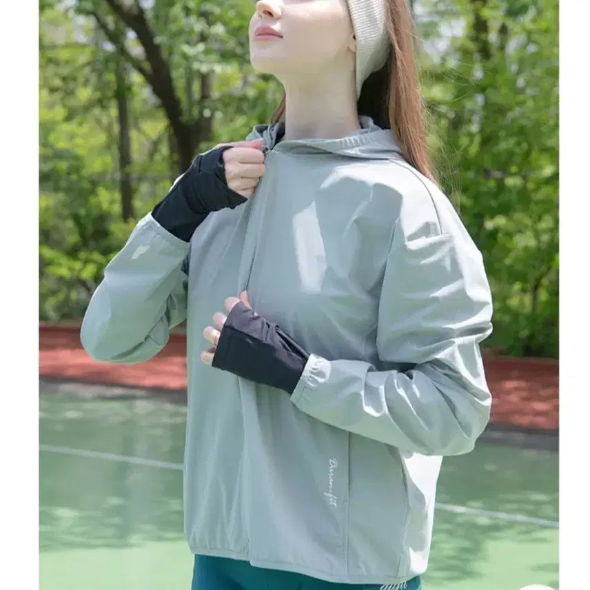 [SOLD OUT] 뒤란 프리미엄 후드 바람막이 자켓 소라그레이 L 여성 운동복