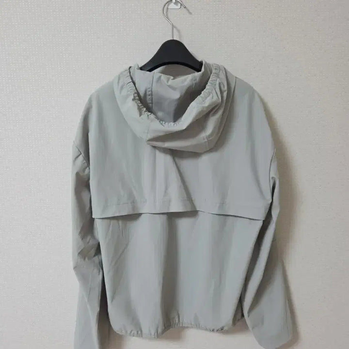 [SOLD OUT] 뒤란 프리미엄 후드 바람막이 자켓 소라그레이 L 여성 운동복