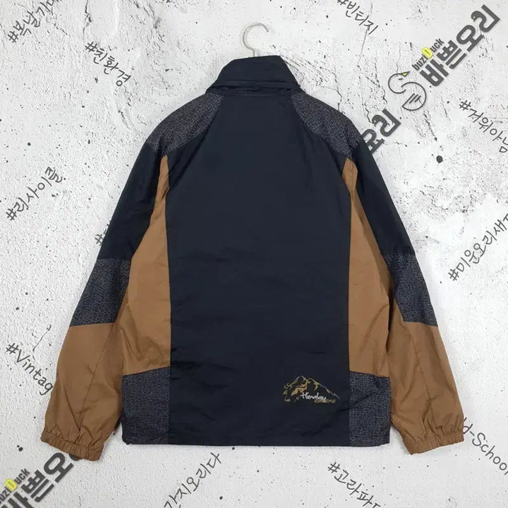 [BUNJANG] CLIMB MOUNT Windbreaker Hiking Jacket / 클라임마운트 바람막이 등산 자켓 블랙 브라운 3800138