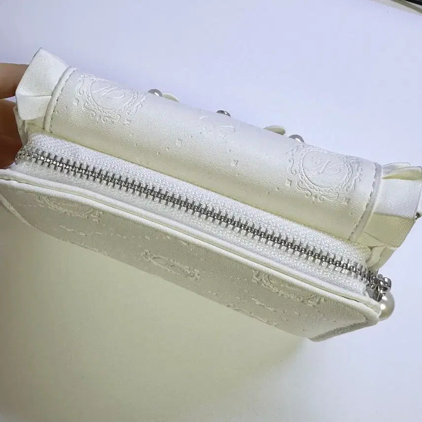 [BUNJANG] Noemi White Ribbon Wallet / 노에미 화이트 리본 반지갑