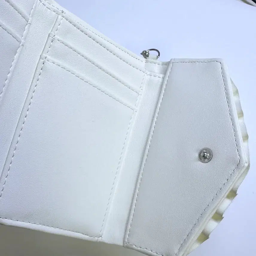 [BUNJANG] Noemi White Ribbon Wallet / 노에미 화이트 리본 반지갑