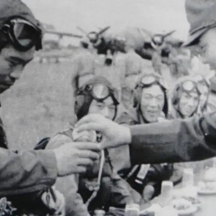 [BUNJANG] Japanese Military Sake Cup / 일제강점기 일본군 사케잔 군용 보급 사케잔