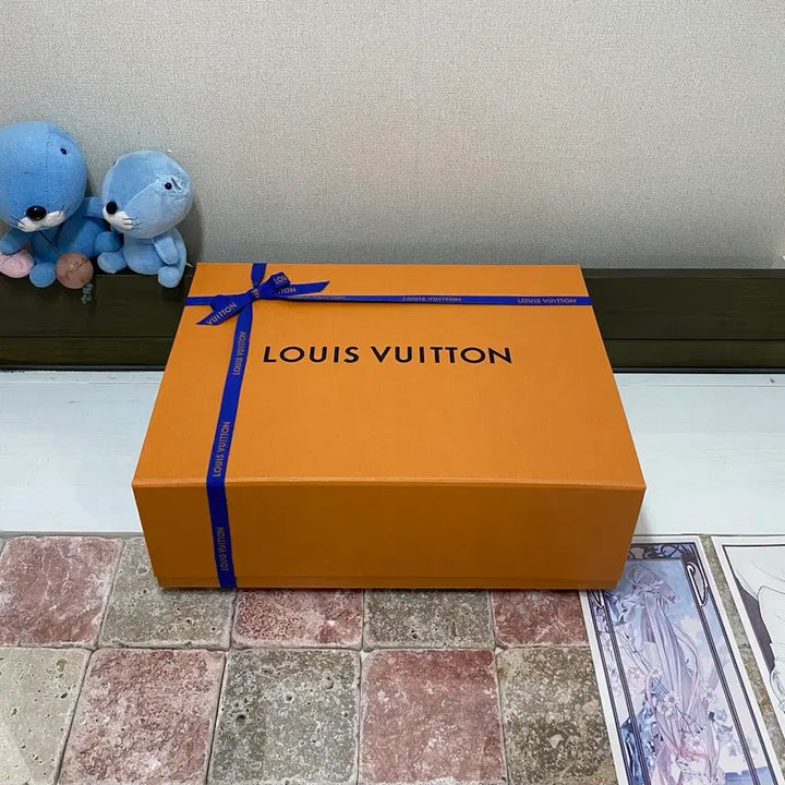 [BUNJANG] Louis Vuitton Box with Ribbon / 루이비통 가방박스(35.5x26x12.5) + 리본