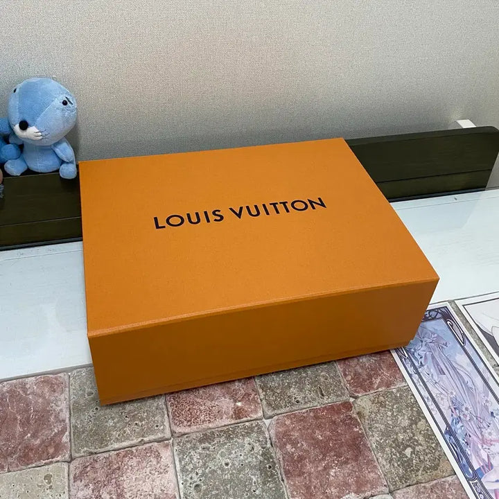[BUNJANG] Louis Vuitton Box with Ribbon / 루이비통 가방박스(35.5x26x12.5) + 리본