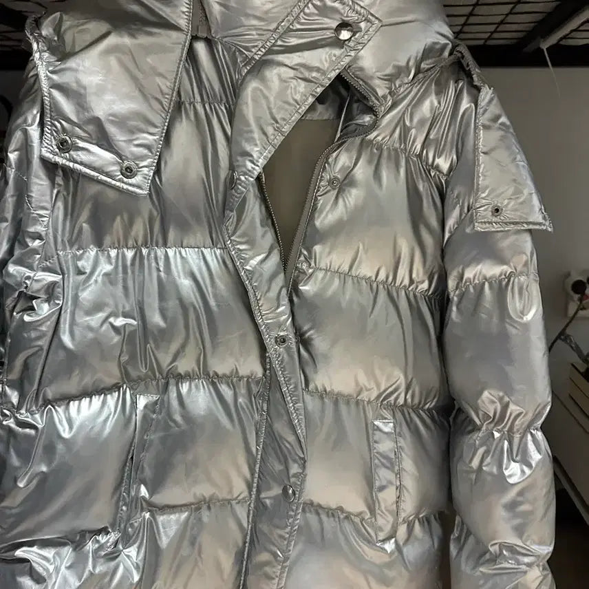 [BUNJANG] Unisex Silver Padded Jumper / 실버 패딩 점퍼 남여공용