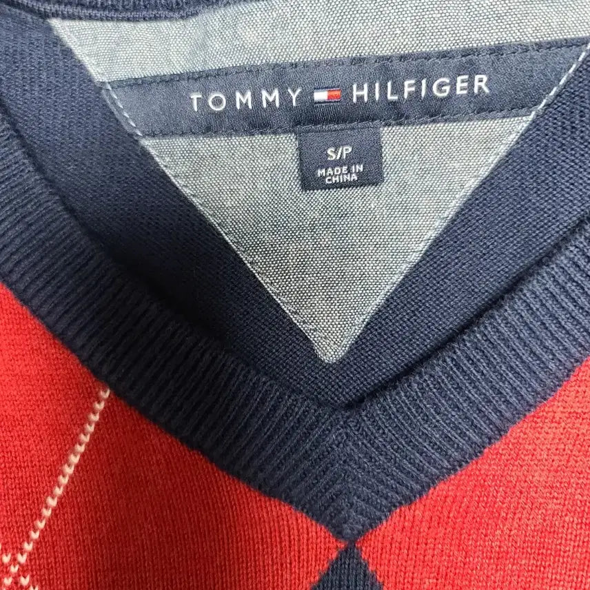 [BUNJANG] Tommy Hilfiger Argyle V-neck Knit Sweater / 타미힐피거 아가일 브이넥 니트 네이비s