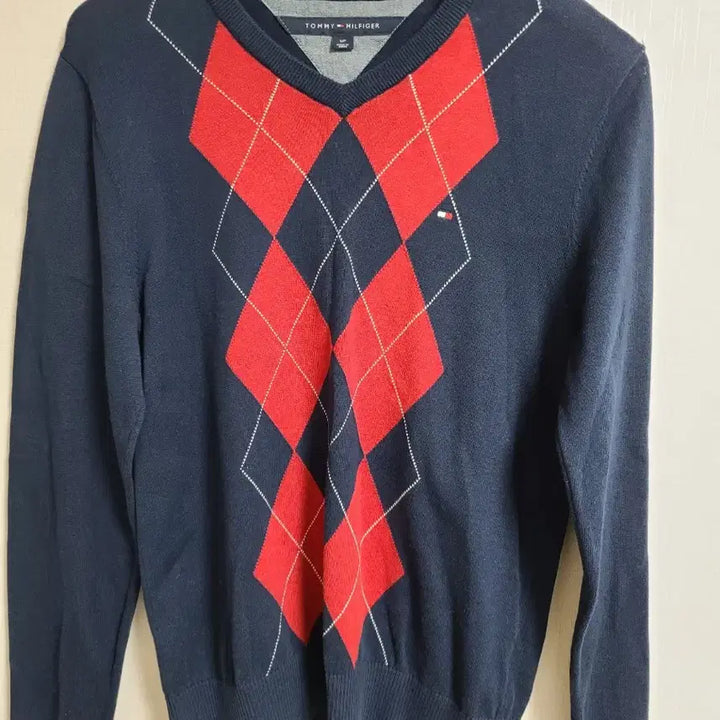 [BUNJANG] Tommy Hilfiger Argyle V-neck Knit Sweater / 타미힐피거 아가일 브이넥 니트 네이비s