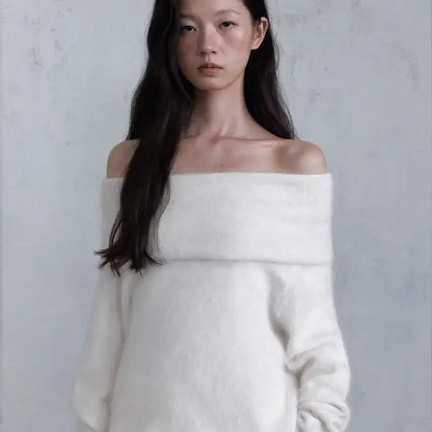 [BUNJANG] ODS Angora Off-Shoulder Knit Top / ODS 플리스 앙고라 오프숄더 니트