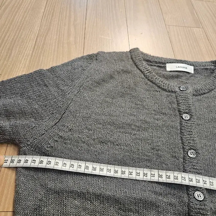 [SOLD OUT] (새상품) LADUNA 회색 가디건