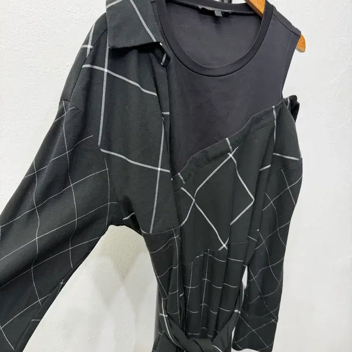 [BUNJANG] Maje Black Check Long Shirt Dress / 정품) 마쥬 블랙 체크 롱 셔츠형 절개 롱 원피스 1