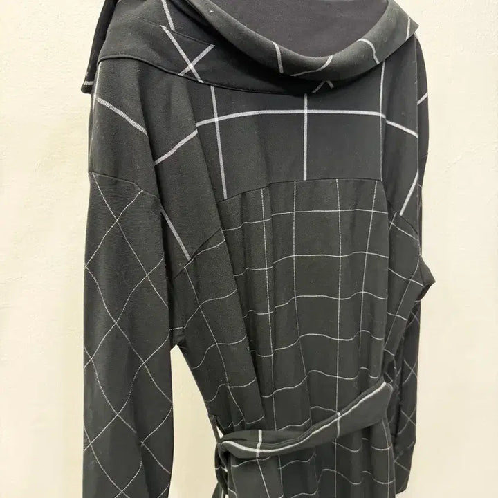 [BUNJANG] Maje Black Check Long Shirt Dress / 정품) 마쥬 블랙 체크 롱 셔츠형 절개 롱 원피스 1