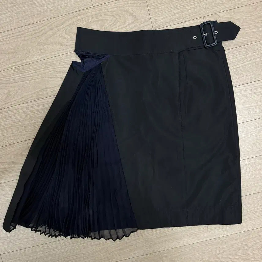 [BUNJANG] Sacai Navy Pleated Skirt / 사카이 네이비 플리츠 스커트 2