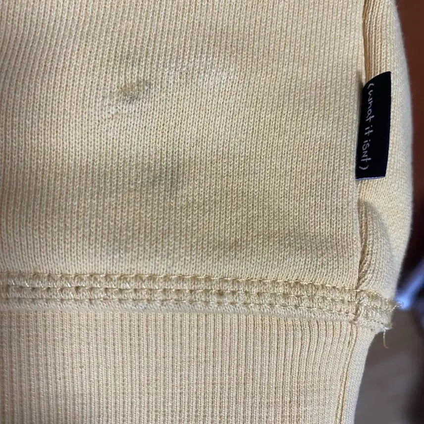 [BUNJANG] What It isnt Hooded Sweatshirt L Size / [What It isnt] 왓잇이즌트 후드티셔츠 L사이즈
