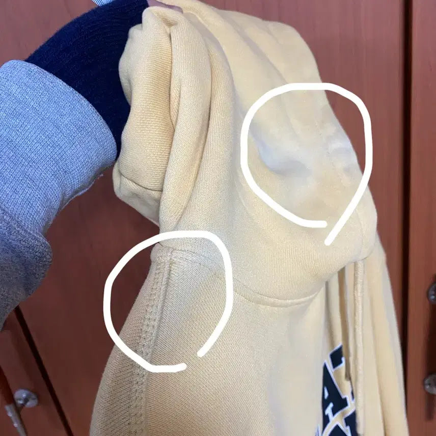 [BUNJANG] What It isnt Hooded Sweatshirt L Size / [What It isnt] 왓잇이즌트 후드티셔츠 L사이즈