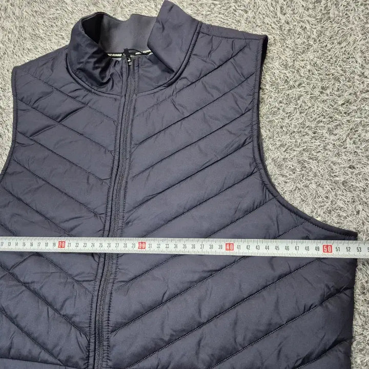 [SOLD OUT] [새상품]나이키 남성 에어로레이어 베스트 L