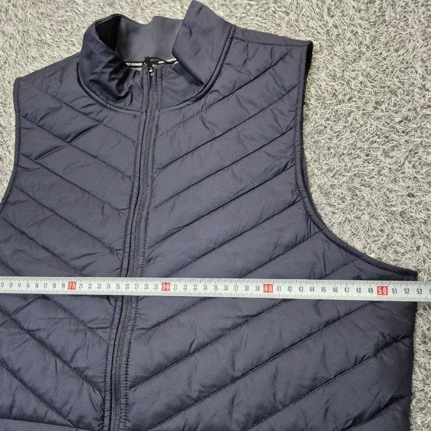 [SOLD OUT] [새상품]나이키 남성 에어로레이어 베스트 L