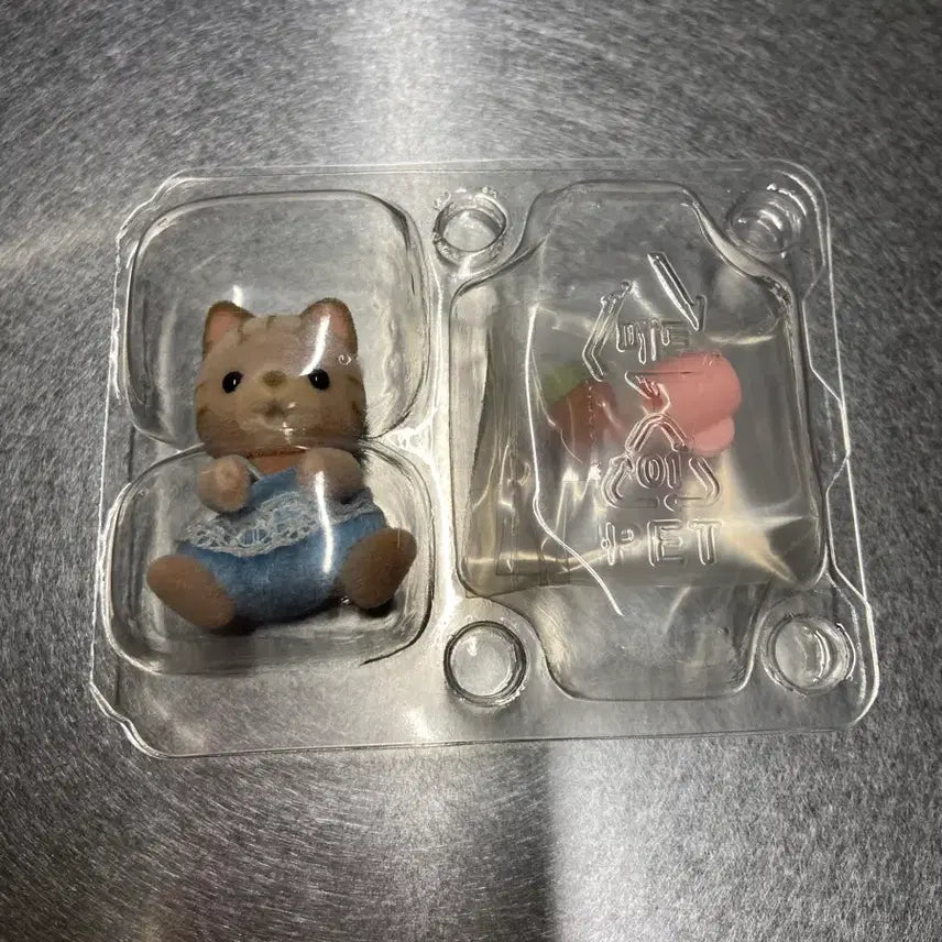 [BUNJANG] Sylvanian Families Milk Rabbit Family Set / 실바니안 새상품