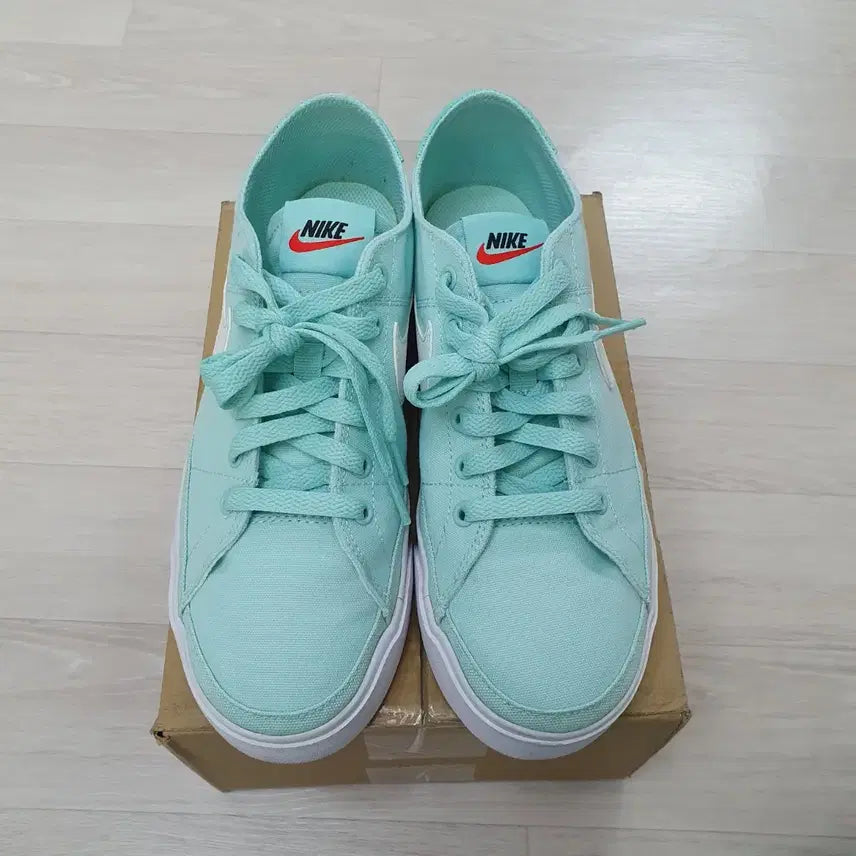 [SOLD OUT] NIKE 나이키 운동화스니커즈신발 코트레거시 캔버스 CZ0294-300