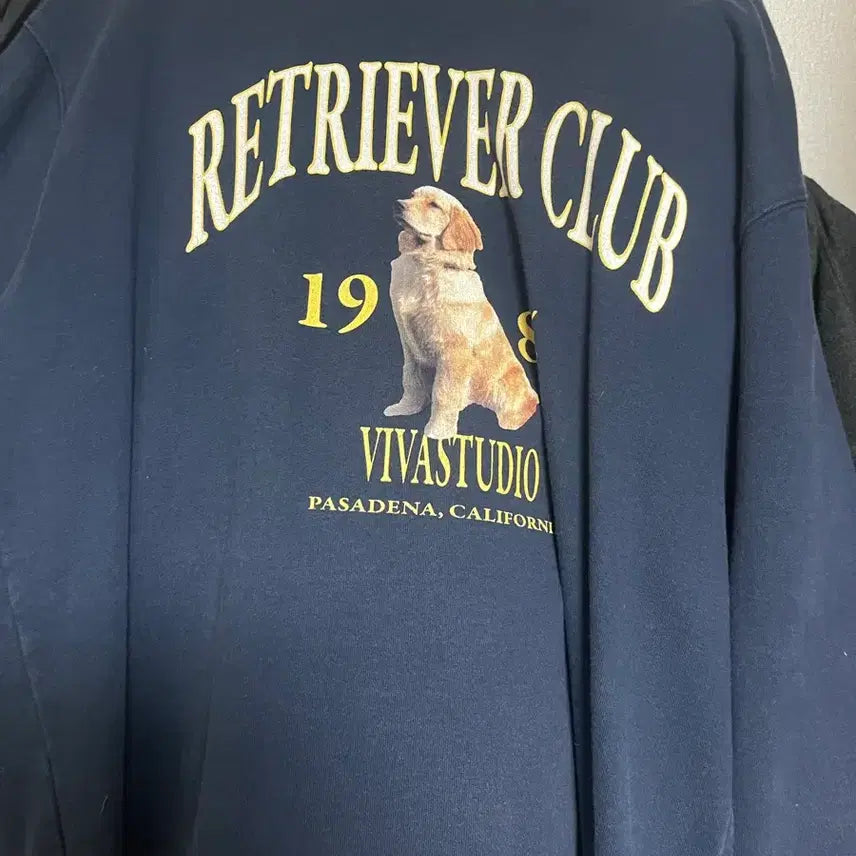 [BUNJANG] VIVASTUDIO Retriever Club Navy Sweatshirt / 비바스튜디오 리트리버 클럽 맨투맨 네이비