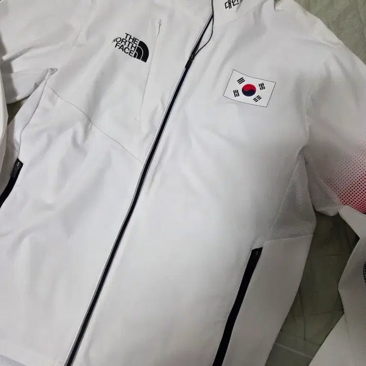[SOLD OUT] 노스페이스 대한민국 국가대표 바람막이 화이트 95