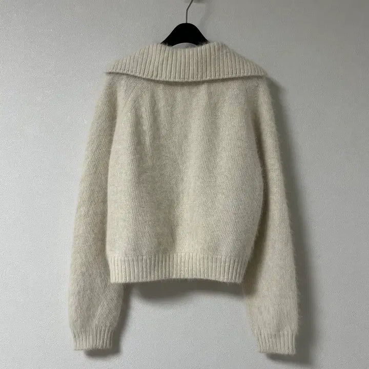 [BUNJANG] Studio Objet Open Collar Angora Blend Knit Sweater / studio objet 오픈카라 니트